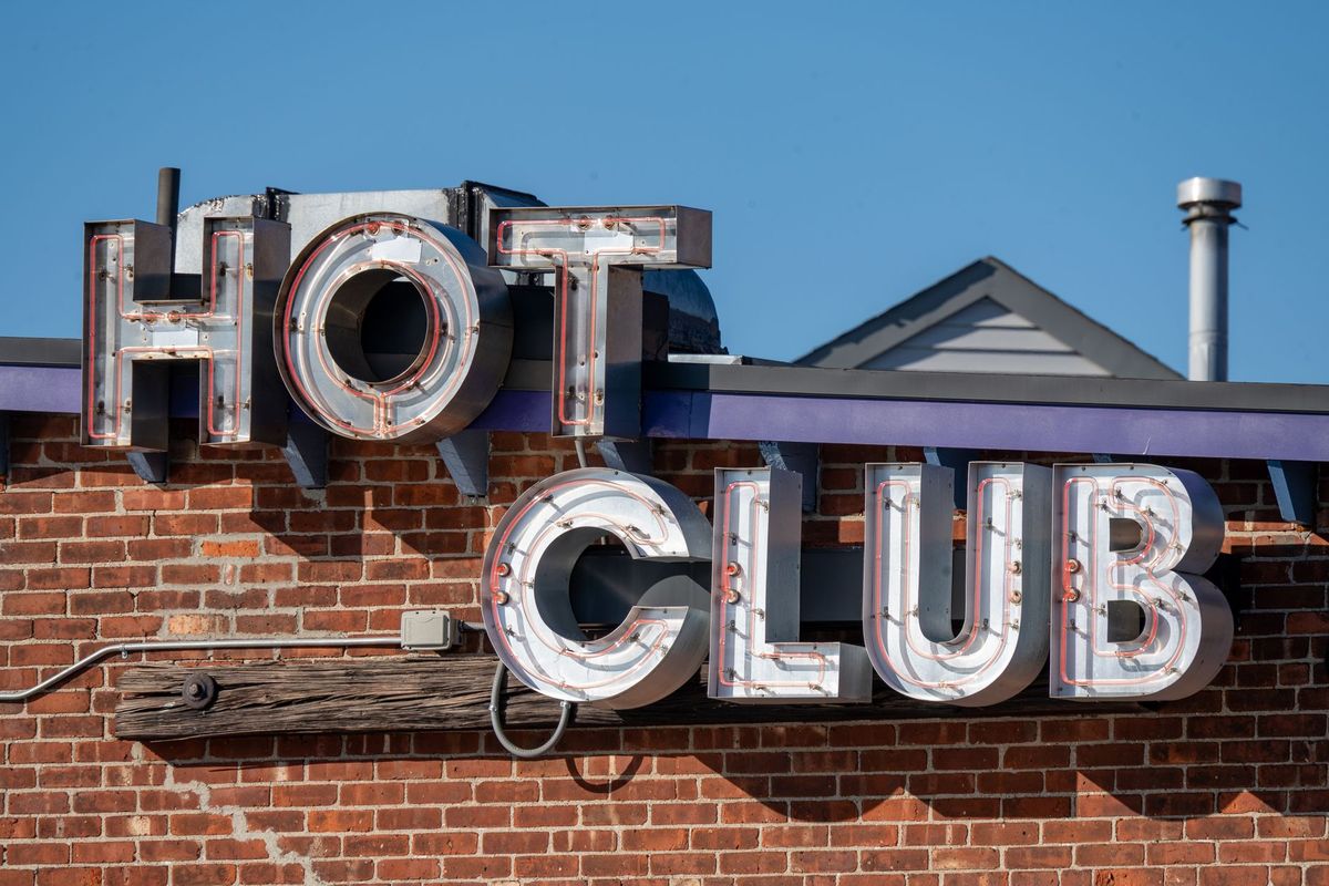 Illuminated Channel Letters