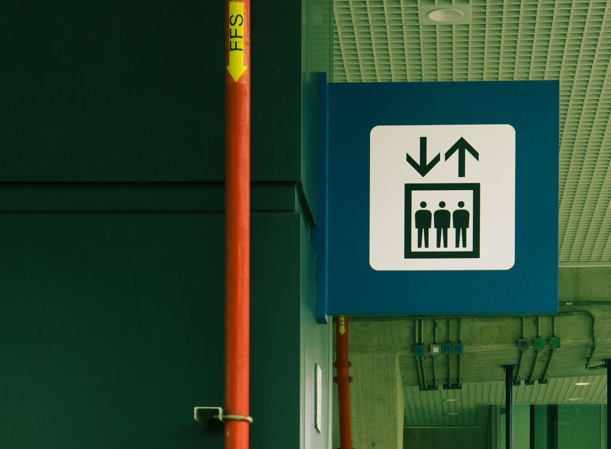 Wayfinding & Directional Signs